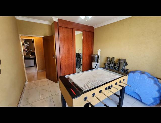 4 BEDROOM HOUSE FOR SALE IN GLENVISTA